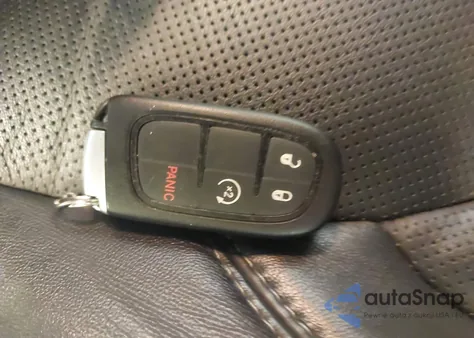 2021 Jeep Cherokee Latitude Lux 4X4 from USA, damaged, VIN 1C4PJMMX5MD194128